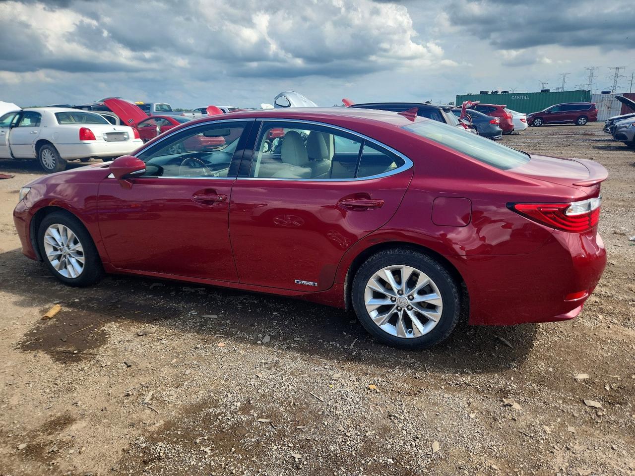 2013 Lexus Es 300h Red vin: JTHBW1GG3D2007825