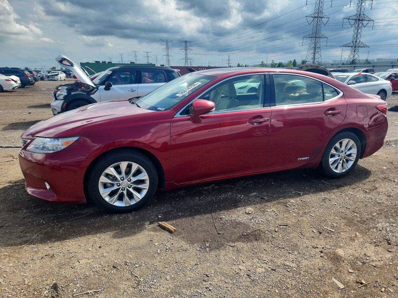2013 Lexus Es 300h Red vin: JTHBW1GG3D2007825