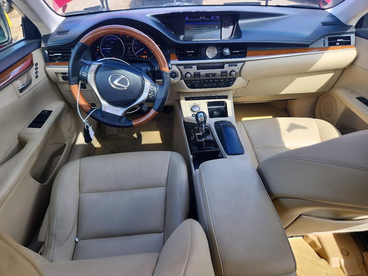 2013 Lexus Es 300h Red vin: JTHBW1GG3D2007825