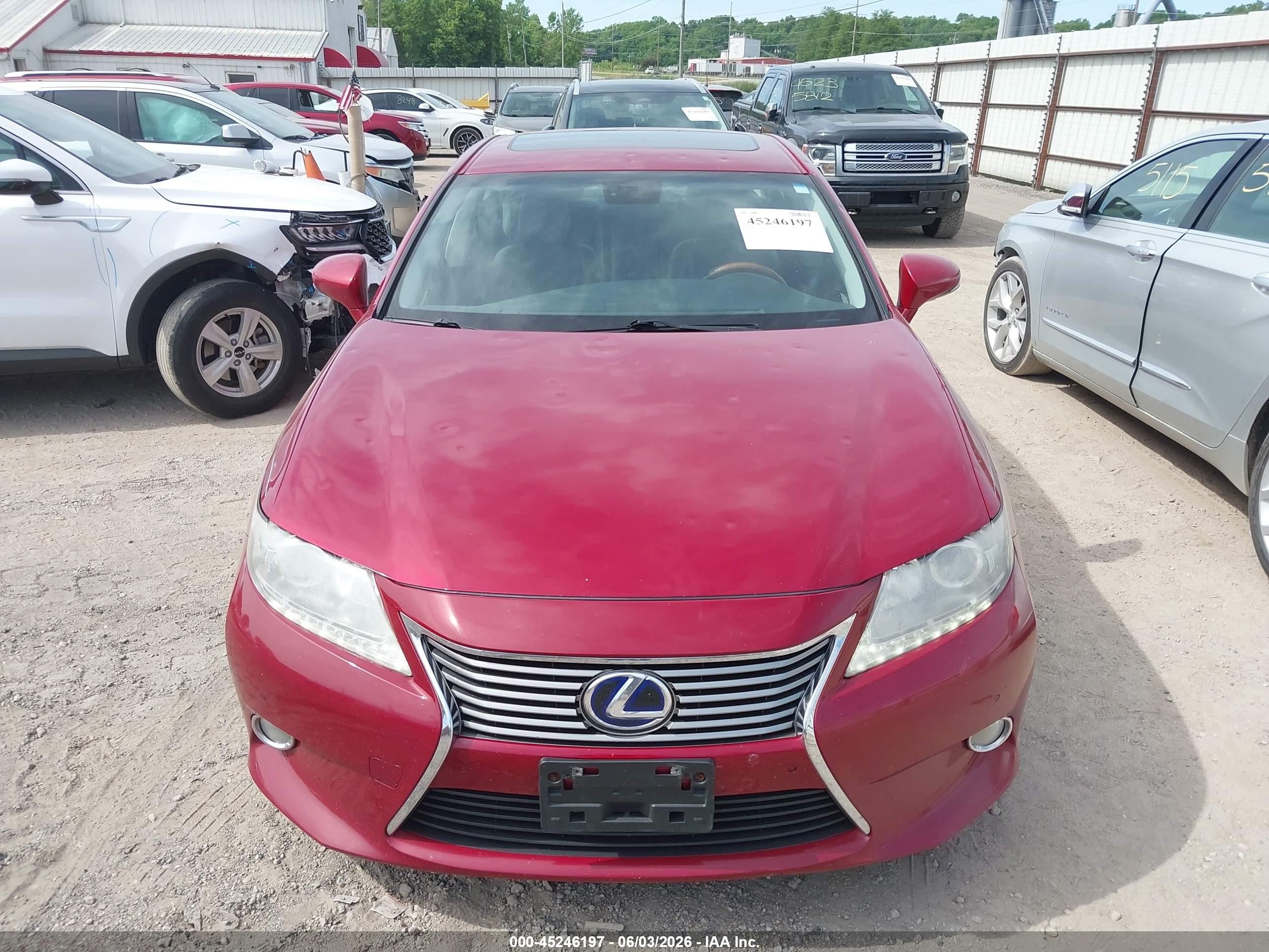 2013 Lexus Es 300h   Красный vin: JTHBW1GG3D2008702