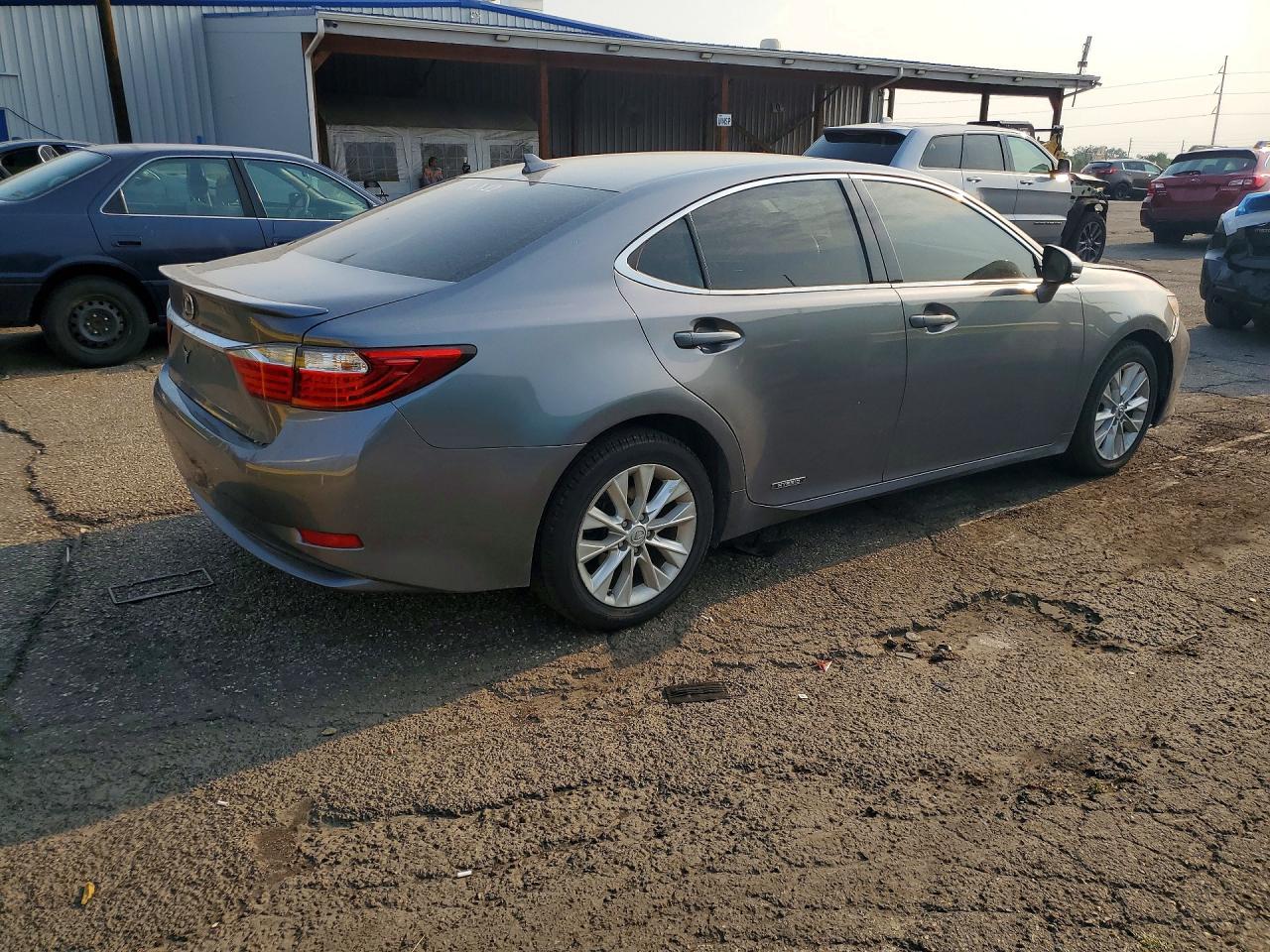 2013 Lexus Es 300h Gray vin: JTHBW1GG3D2021885