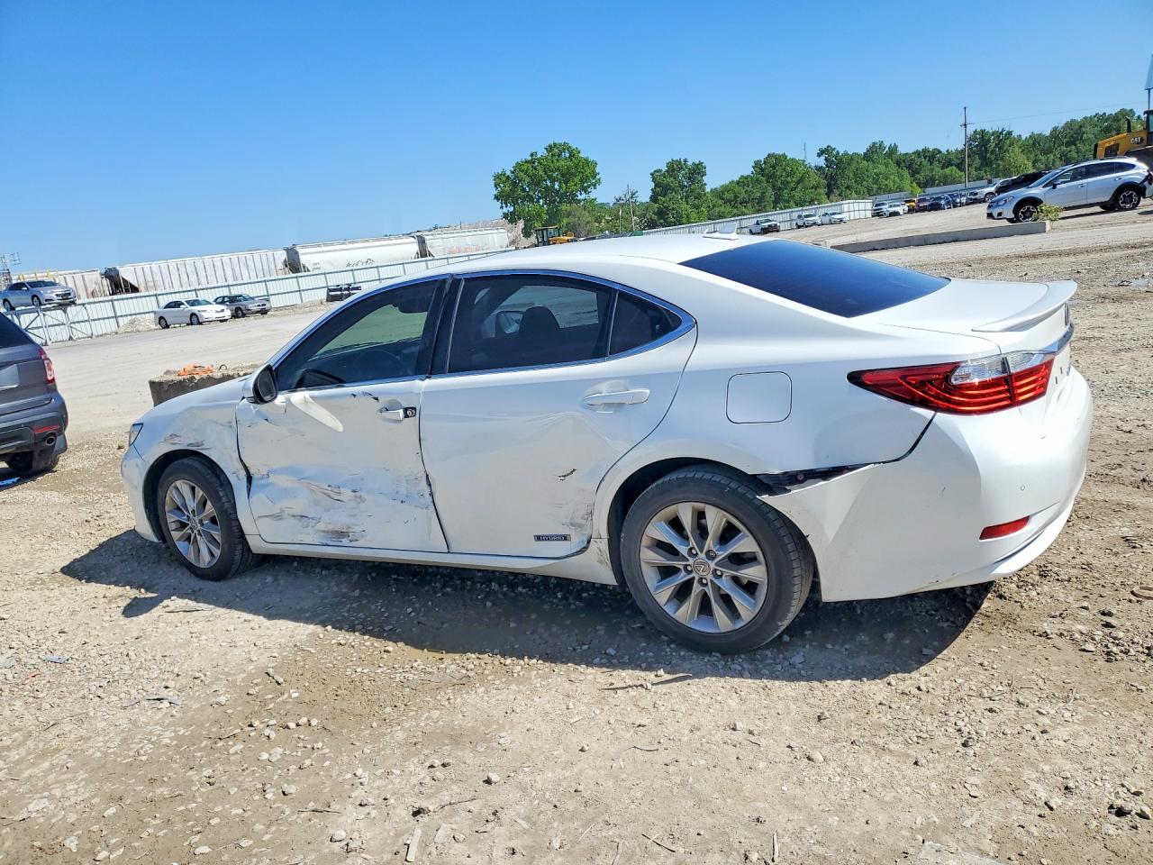 2013 Lexus Es 300h White vin: JTHBW1GG3D2036824