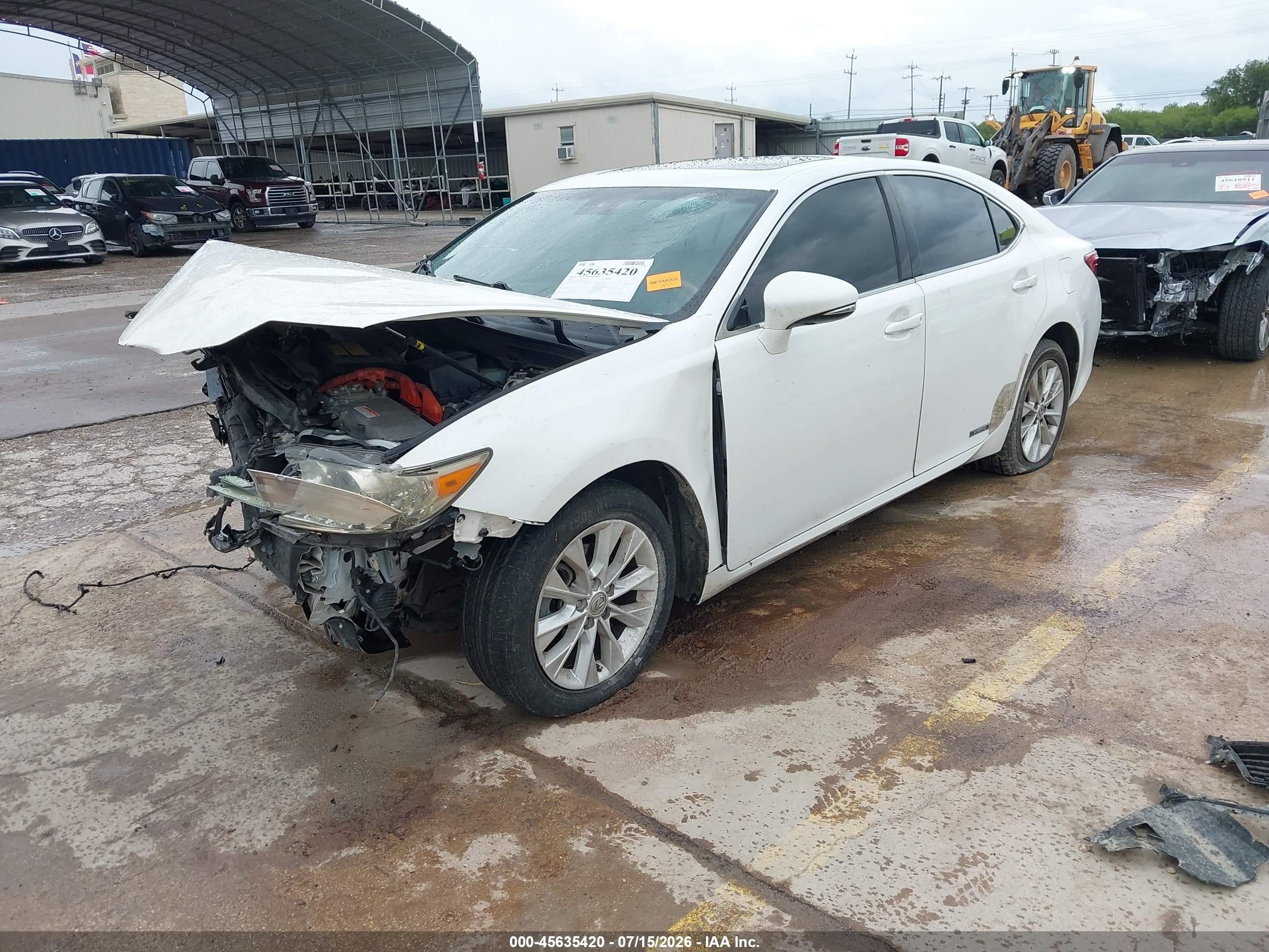 2014 Lexus Es 300h   White vin: JTHBW1GG3E2072241