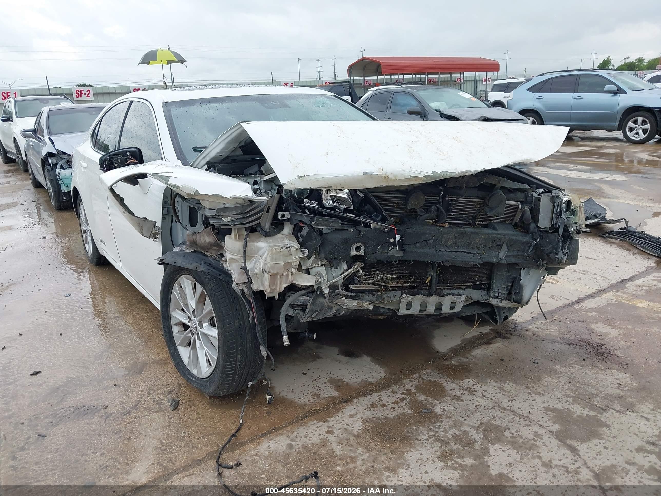2014 Lexus Es 300h   White vin: JTHBW1GG3E2072241