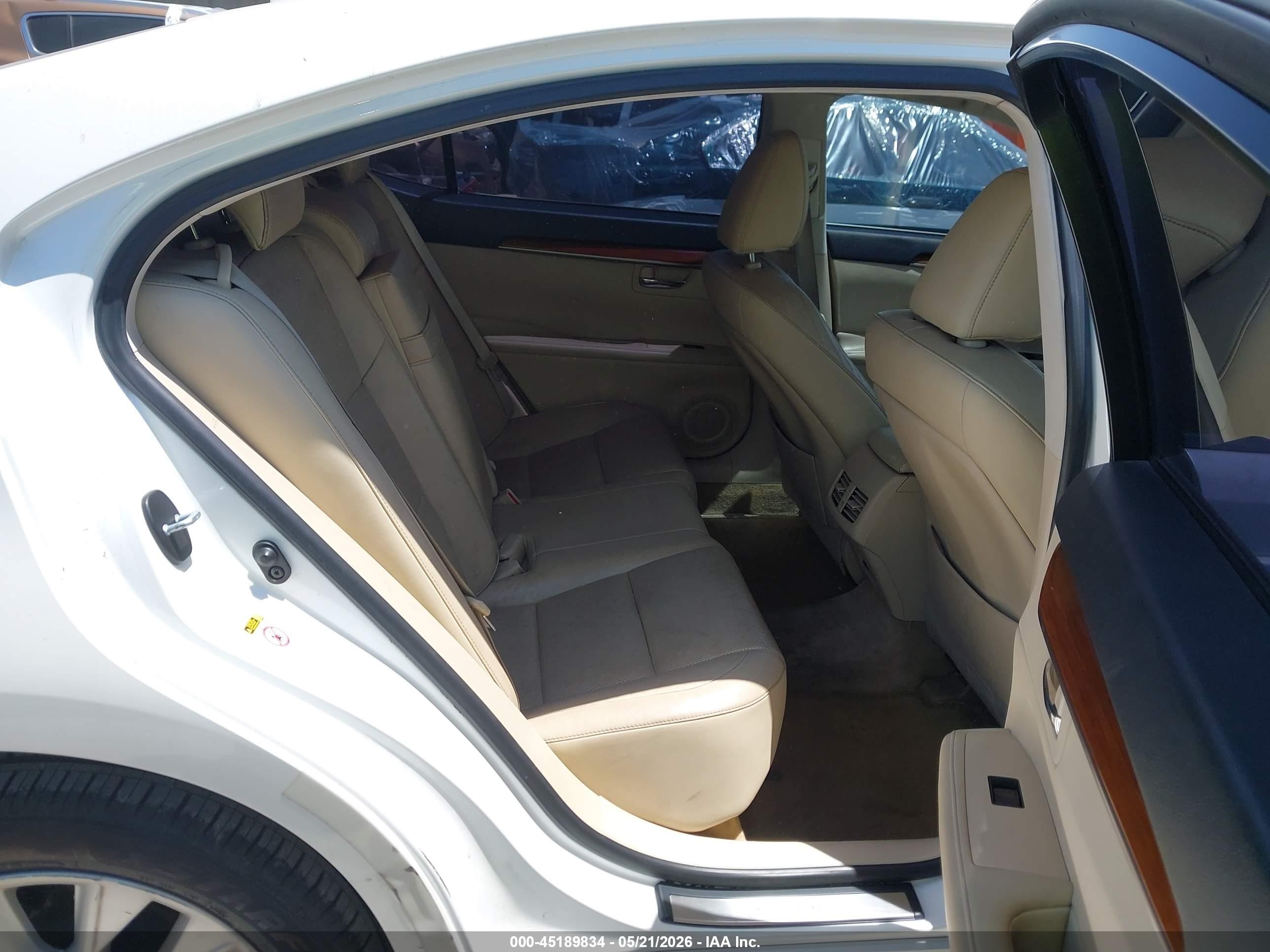 2015 Lexus Es 300h   White vin: JTHBW1GG3F2083404