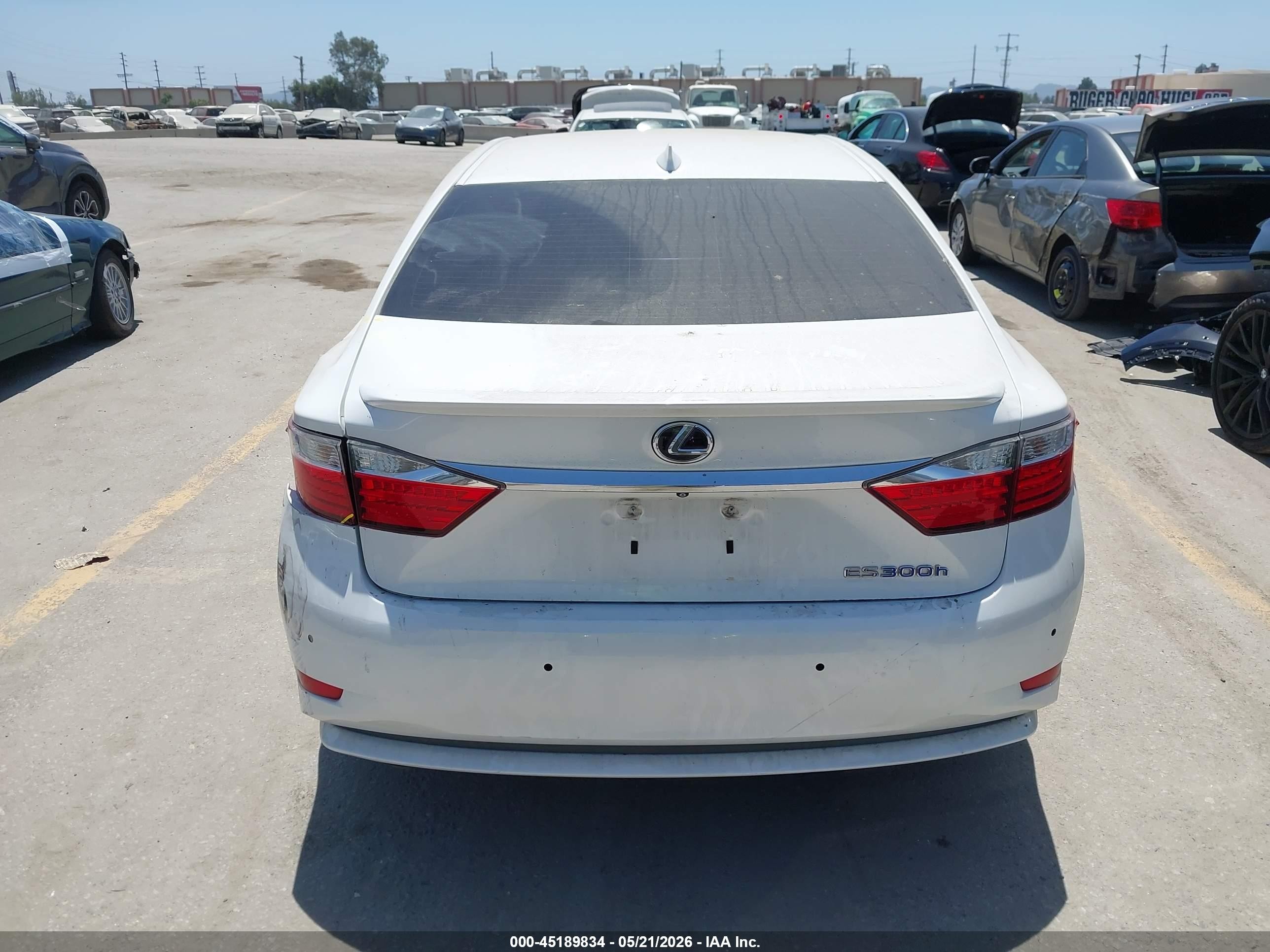 2015 Lexus Es 300h   White vin: JTHBW1GG3F2083404
