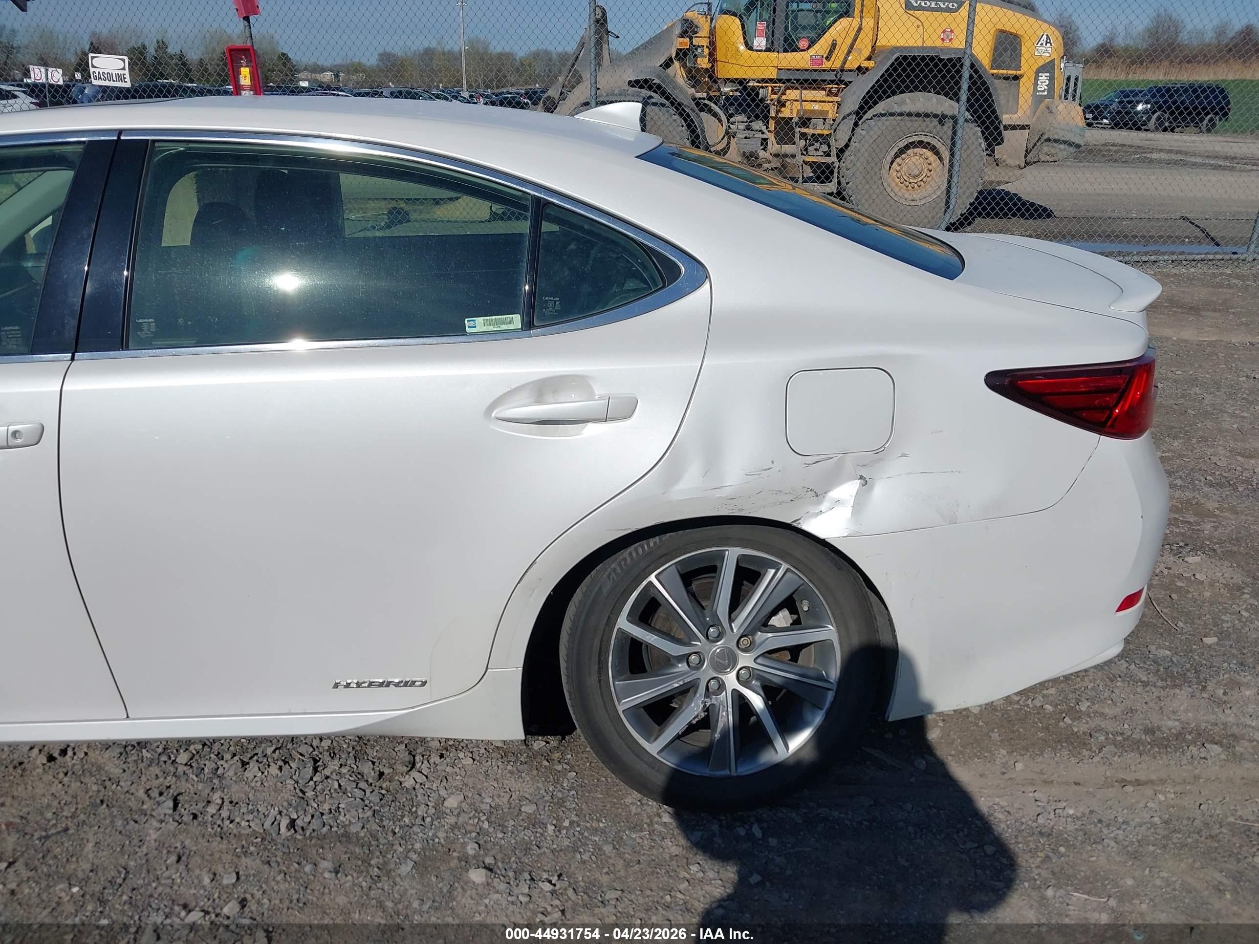 2016 Lexus Es 300h White vin: JTHBW1GG3G2105581