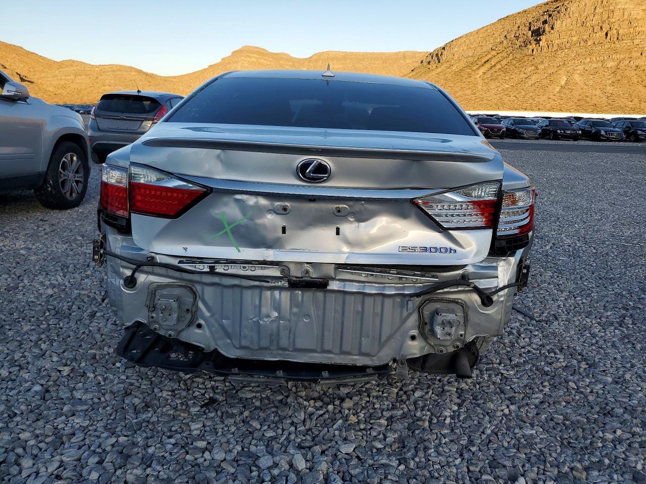 2013 Lexus Es 300h Base Silver vin: JTHBW1GG4D2036556