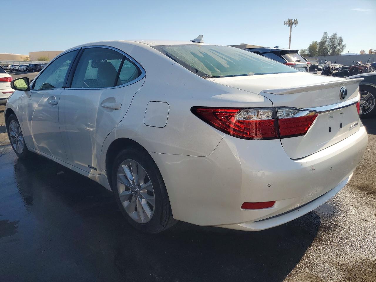 2014 Lexus Es 300h White vin: JTHBW1GG4E2066030