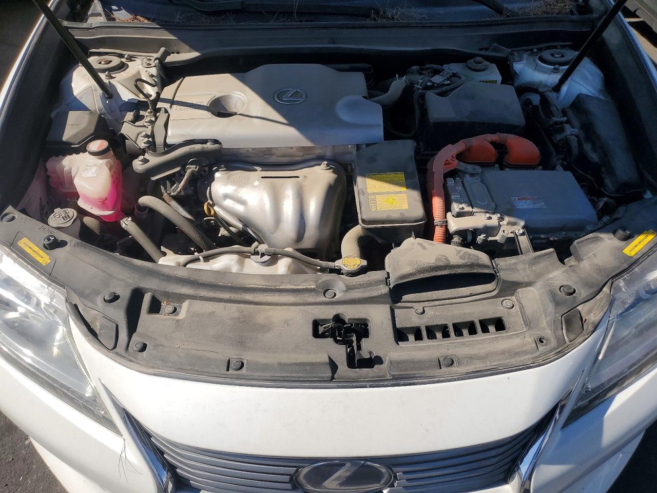 2014 Lexus Es 300h White vin: JTHBW1GG4E2066030