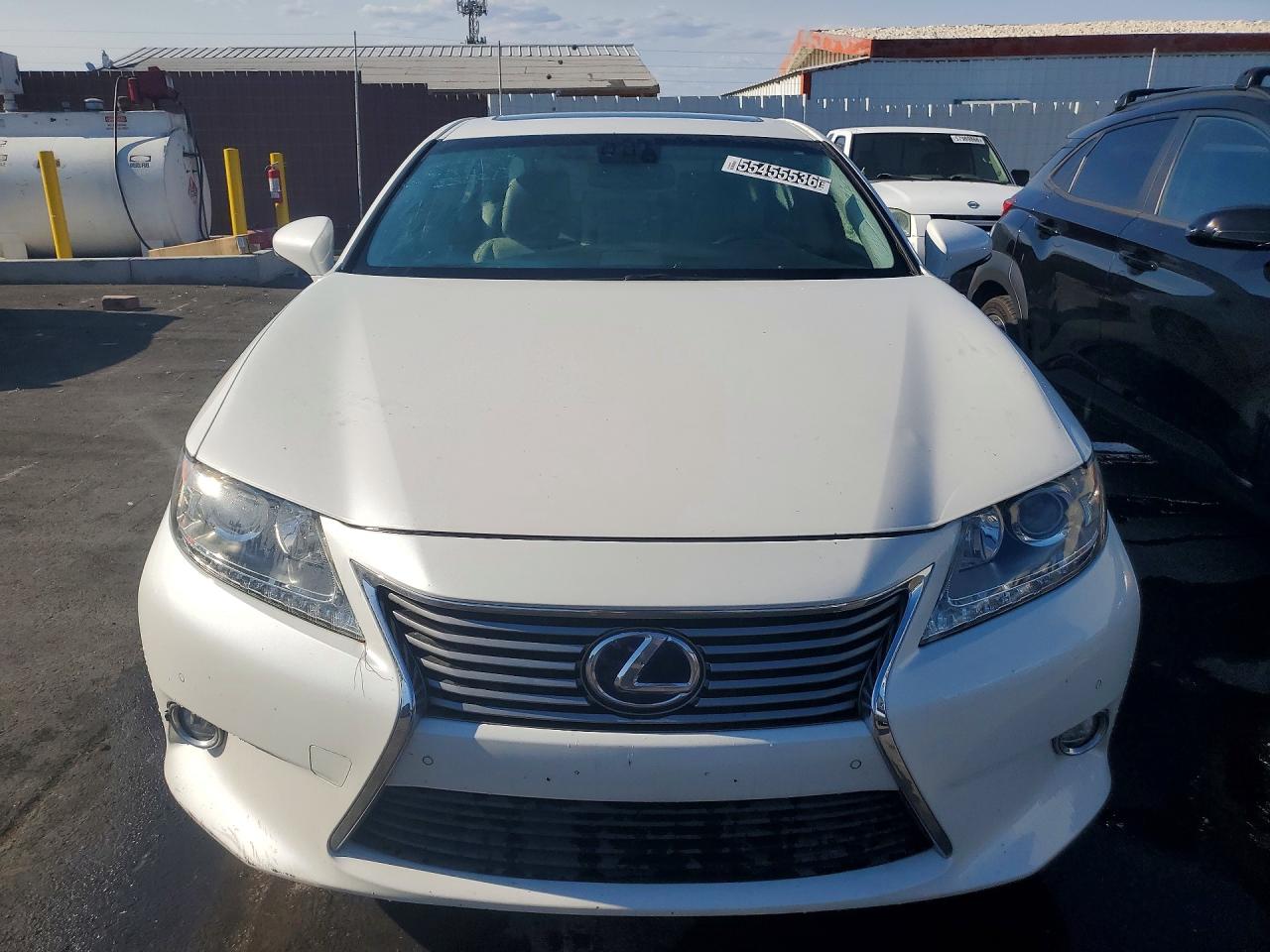 2014 Lexus Es 300h White vin: JTHBW1GG4E2066030