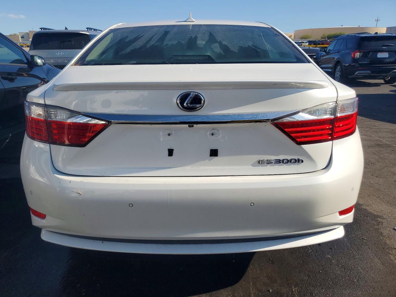 2014 Lexus Es 300h White vin: JTHBW1GG4E2066030