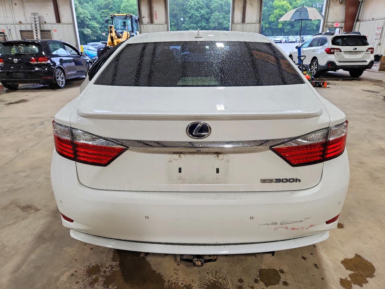 2014 Lexus Es 300h White vin: JTHBW1GG4E2066562