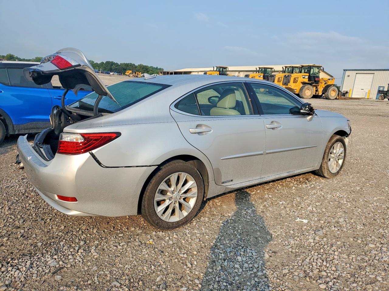 2014 Lexus Es 300h Silver vin: JTHBW1GG4E2072846