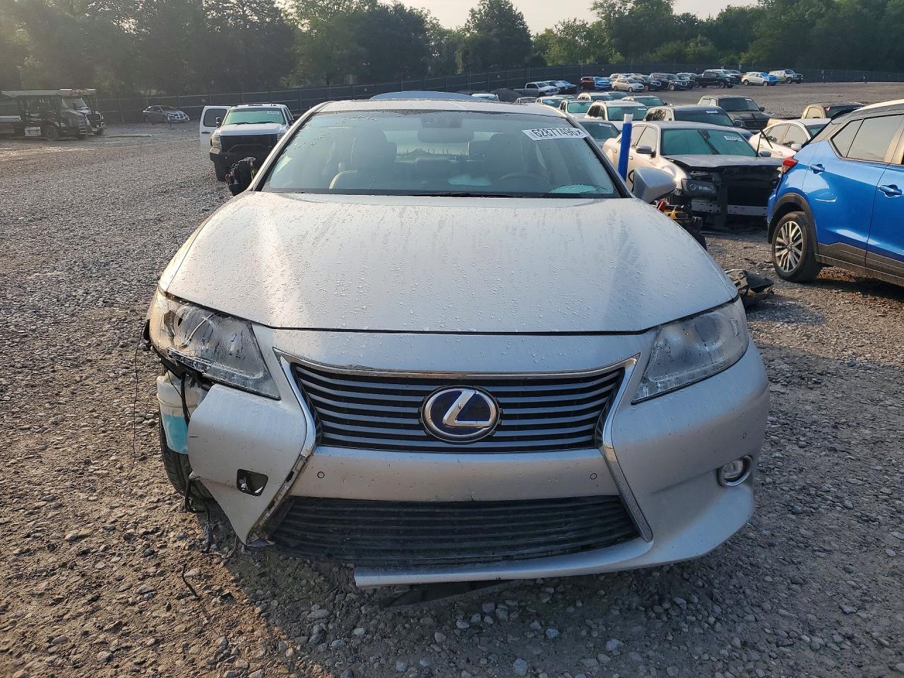 2014 Lexus Es 300h Silver vin: JTHBW1GG4E2072846