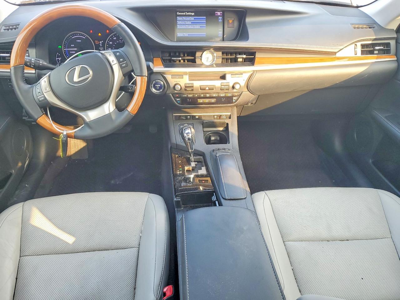 2014 Lexus Es 300h Silver vin: JTHBW1GG4E2072846