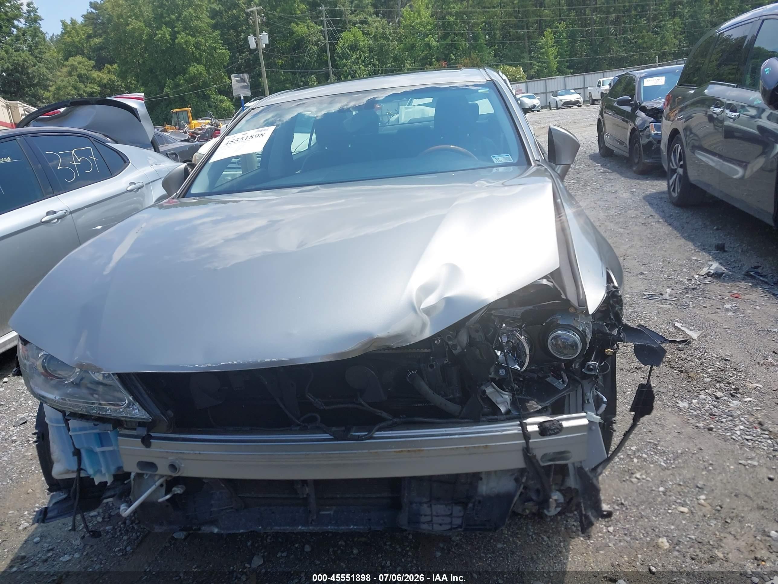 2015 Lexus Es 300h   Silver vin: JTHBW1GG4F2080947