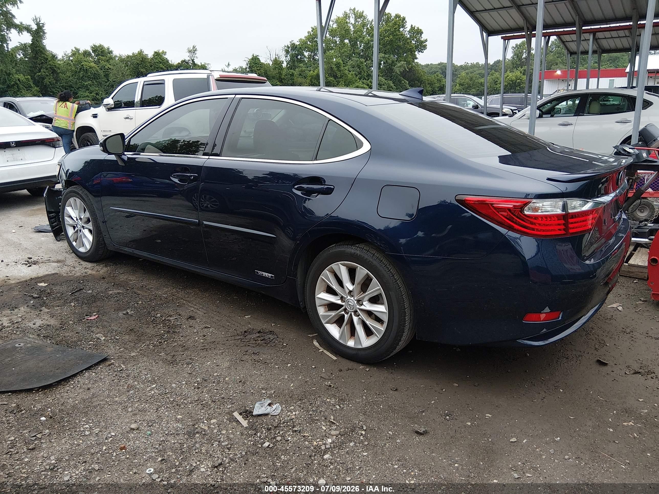 2015 Lexus Es 300h   Blue vin: JTHBW1GG4F2094878