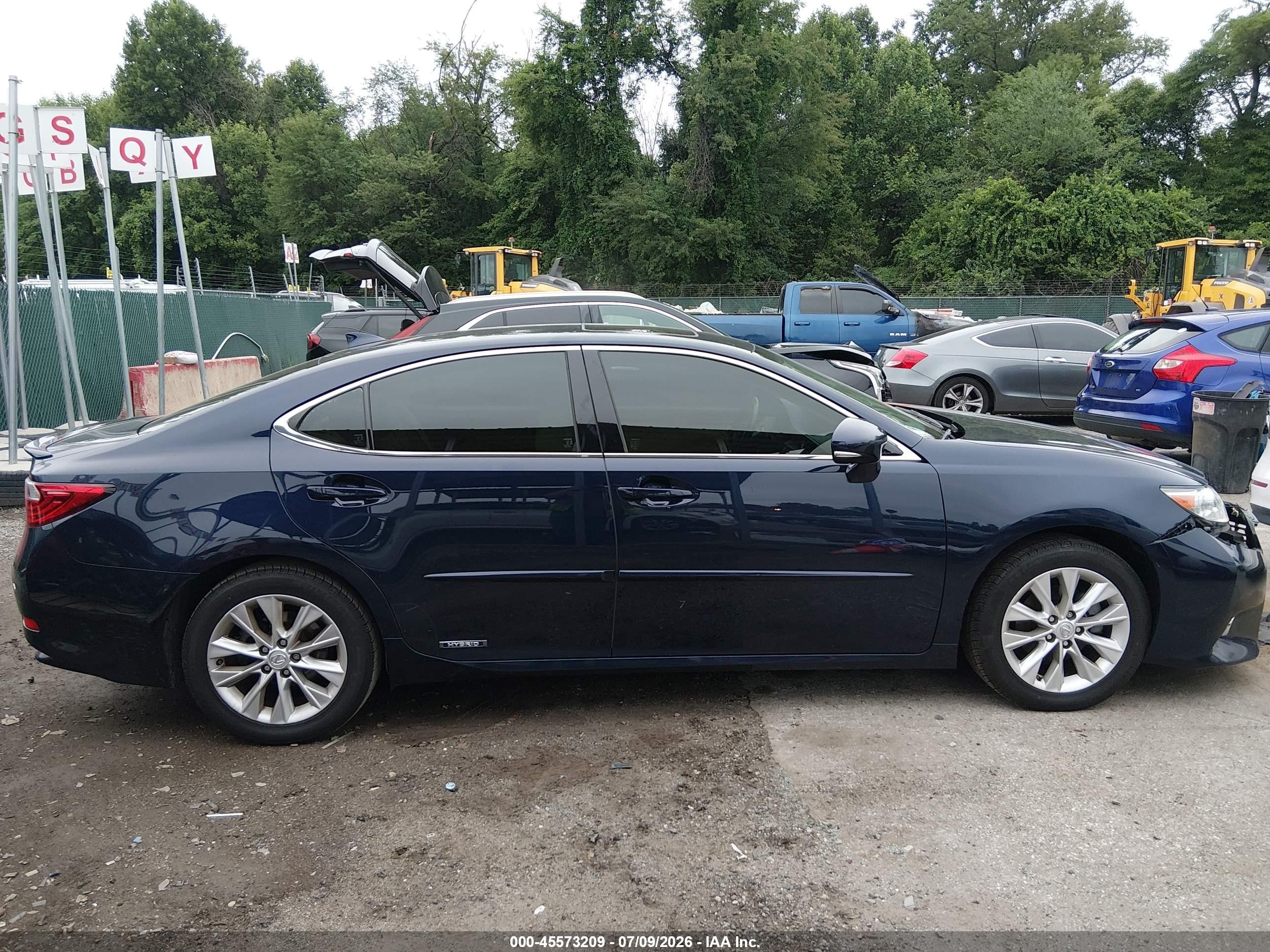 2015 Lexus Es 300h   Blue vin: JTHBW1GG4F2094878
