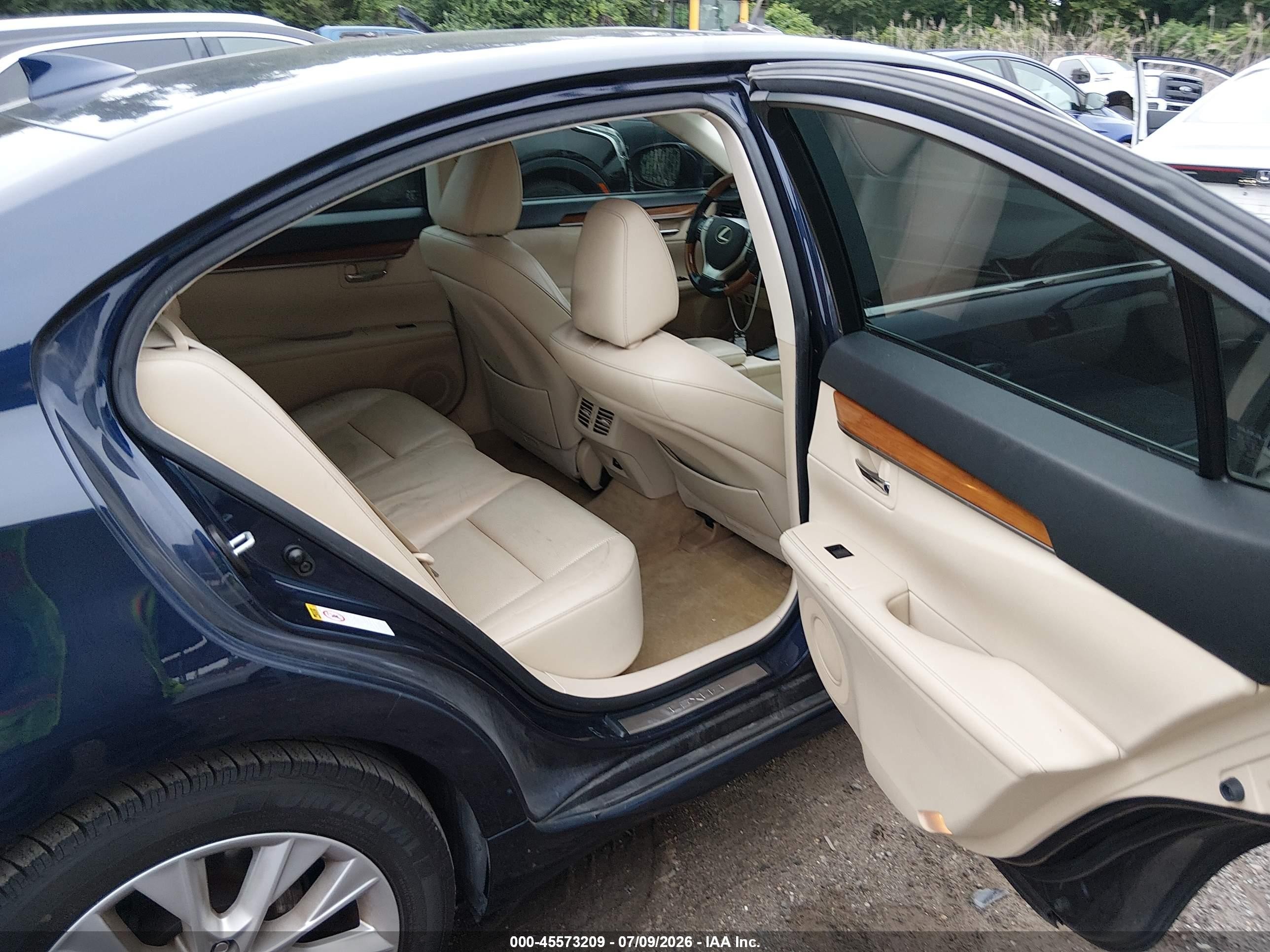 2015 Lexus Es 300h   Blue vin: JTHBW1GG4F2094878