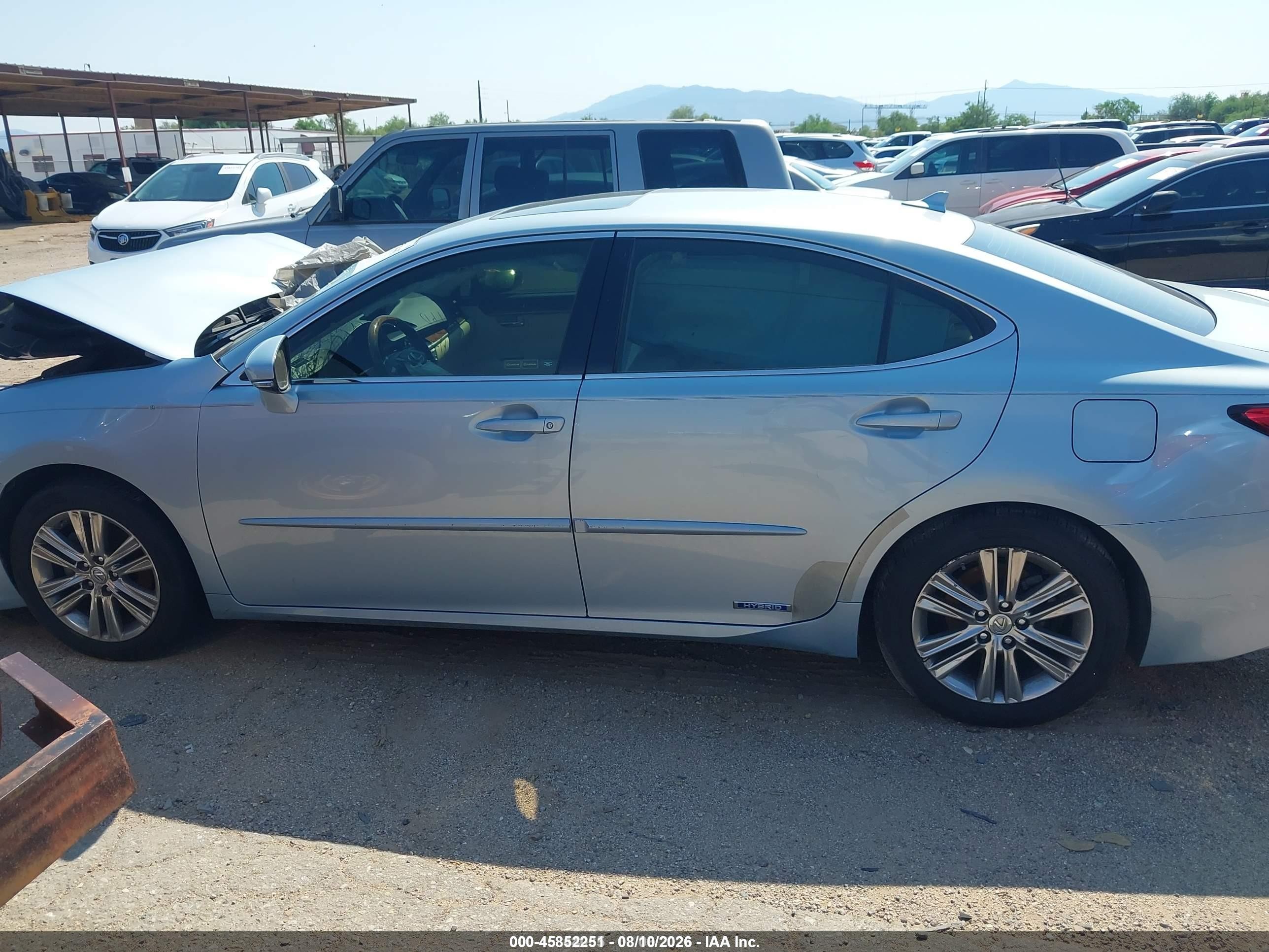 2013 Lexus Es 300h   Light Blue vin: JTHBW1GG5D2009673