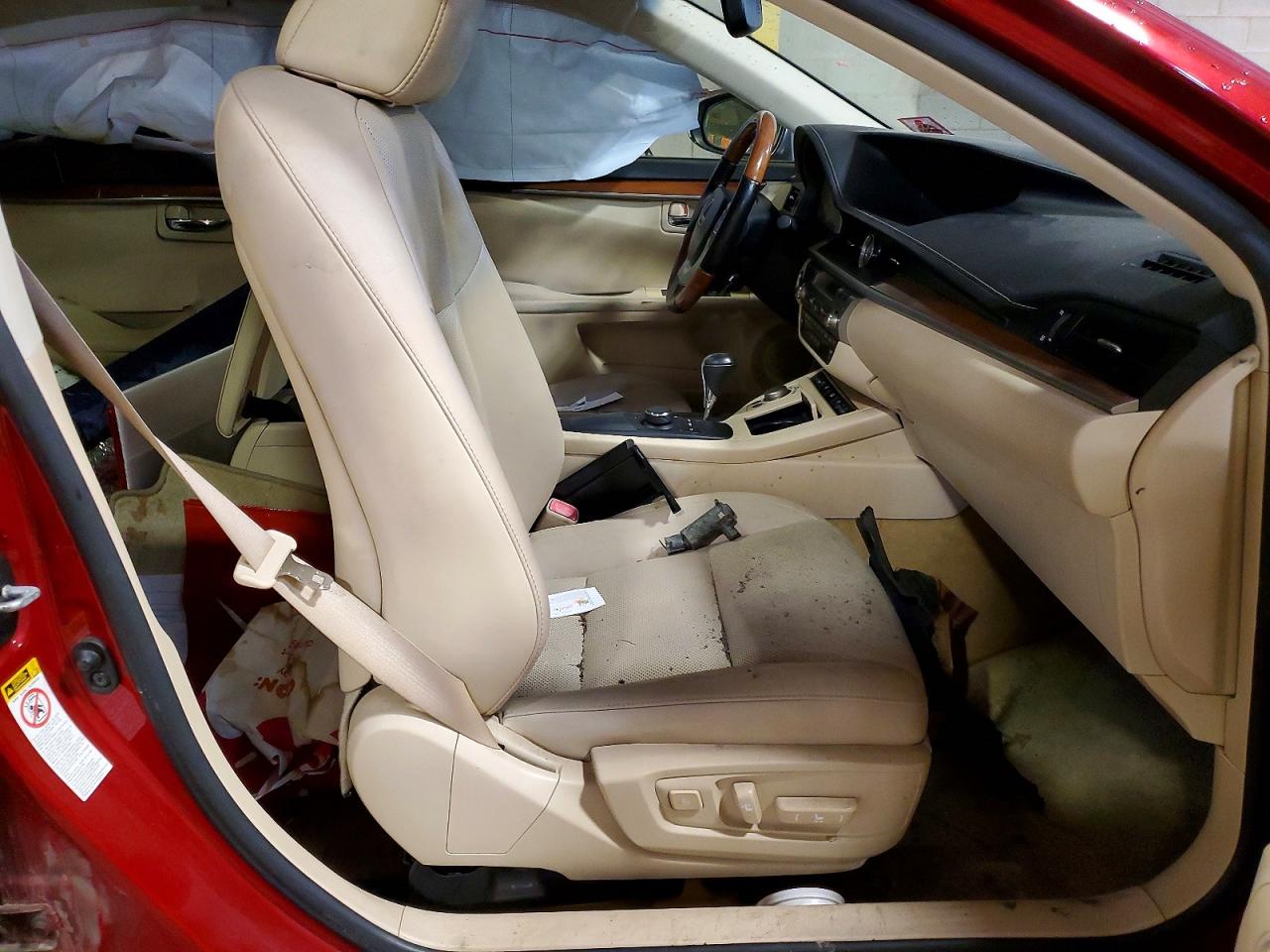 2013 Lexus Es 300h Red vin: JTHBW1GG5D2022729