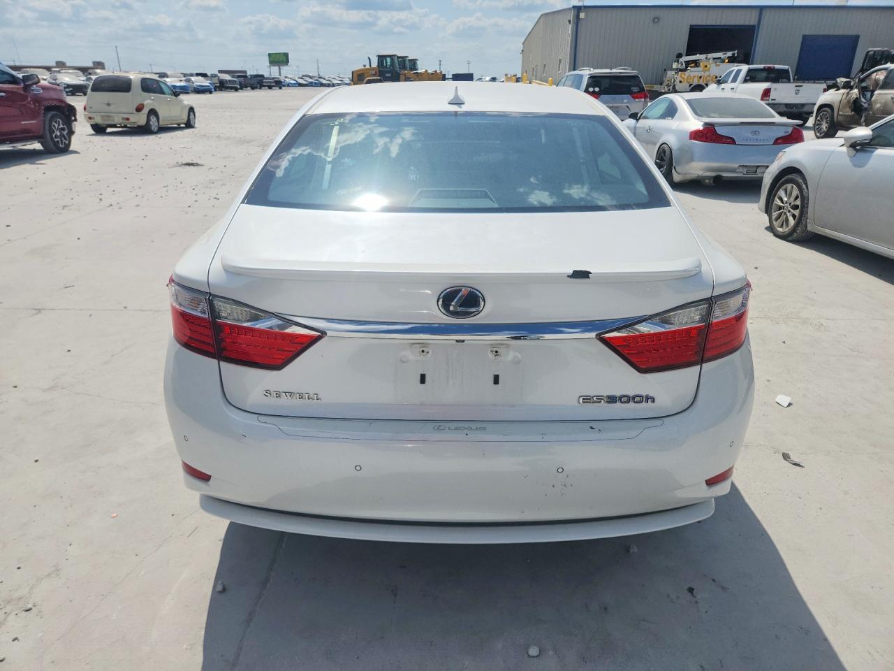 2013 Lexus Es 300h Белый vin: JTHBW1GG5D2023332