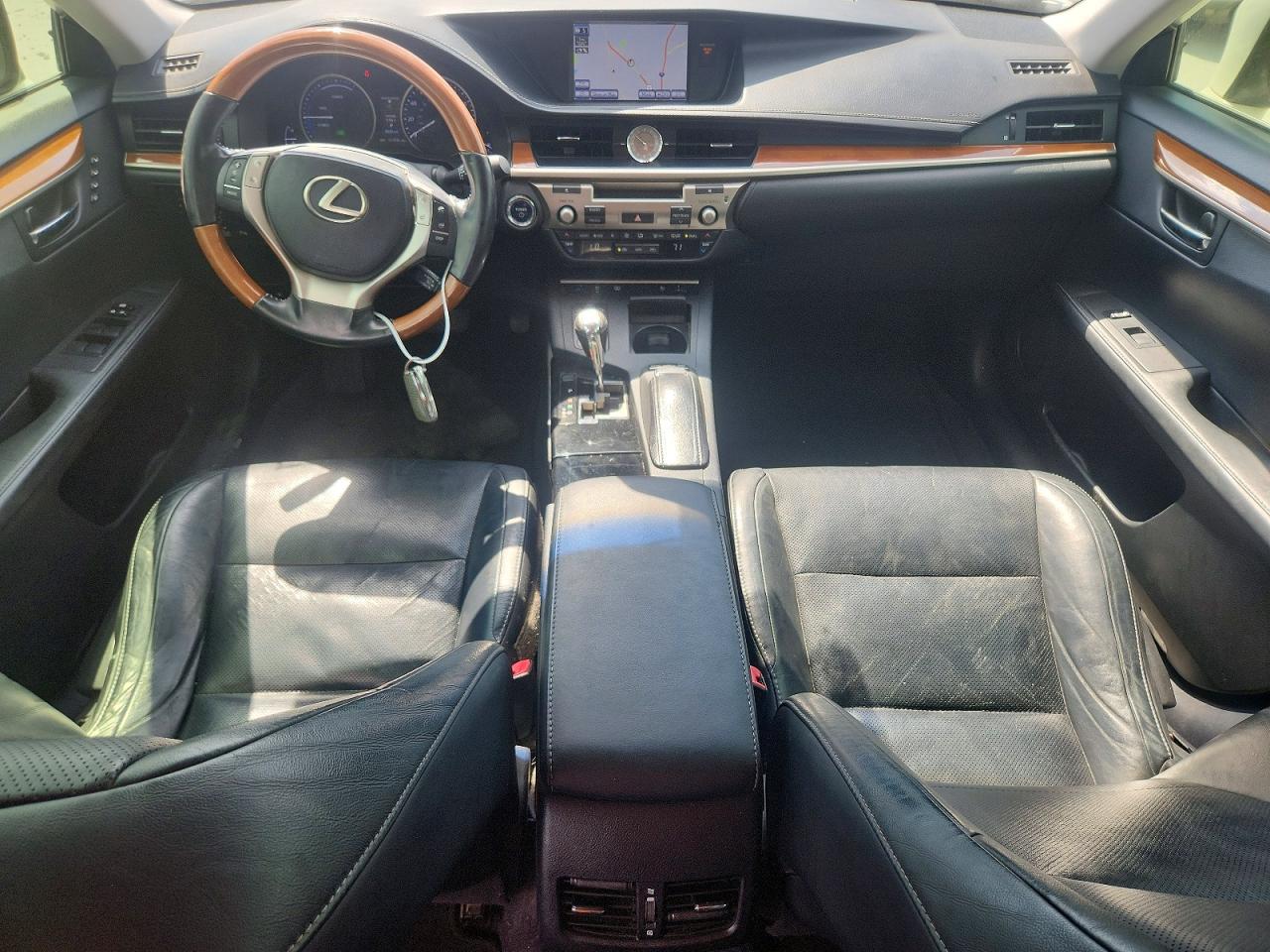 2013 Lexus Es 300h Белый vin: JTHBW1GG5D2023332