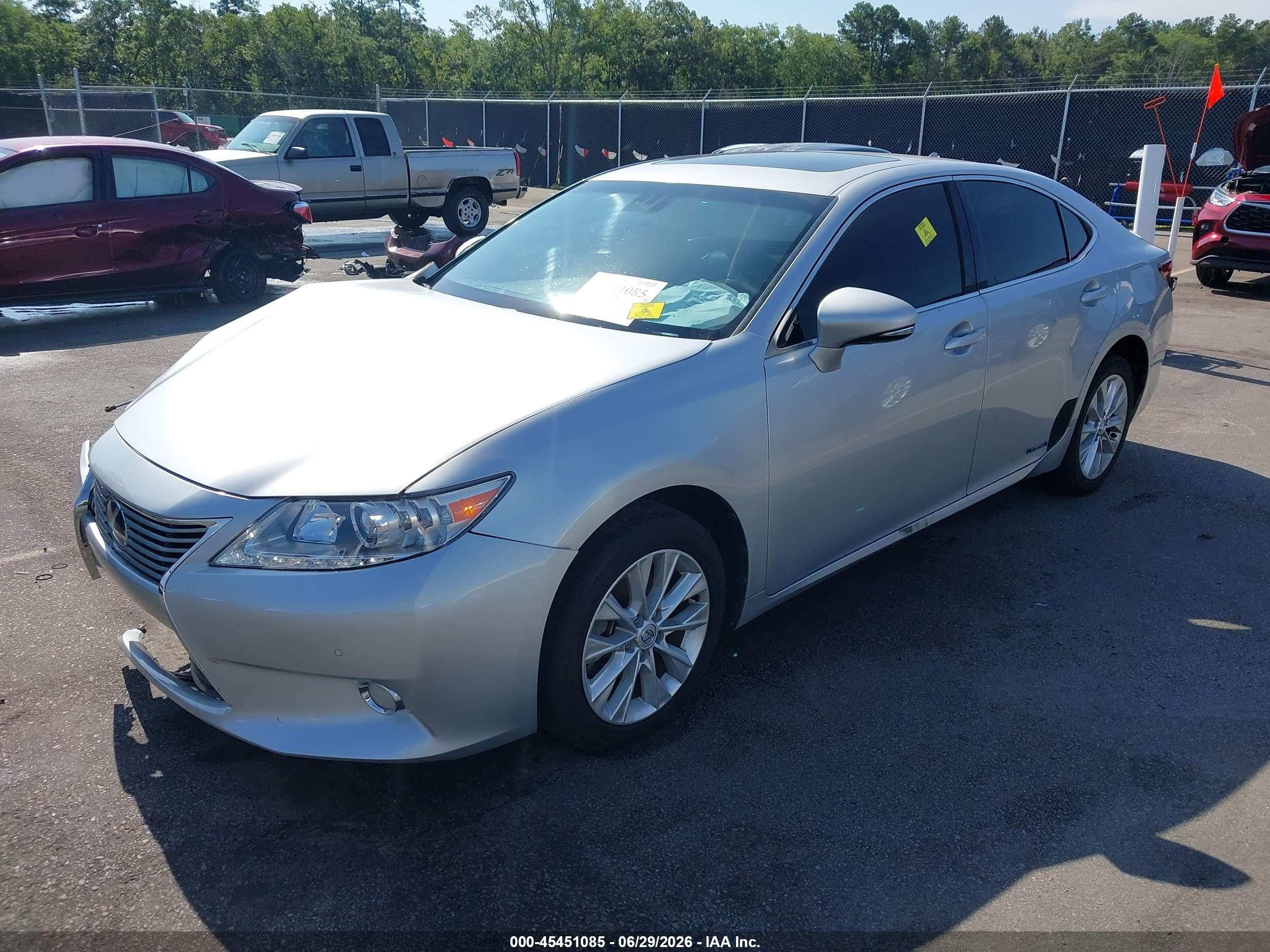 2013 Lexus Es 300h   Silver vin: JTHBW1GG5D2023640