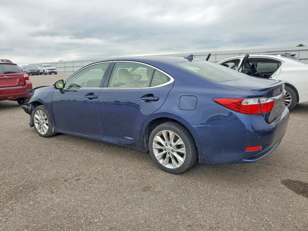 2013 Lexus Es 300h Blue vin: JTHBW1GG5D2030670