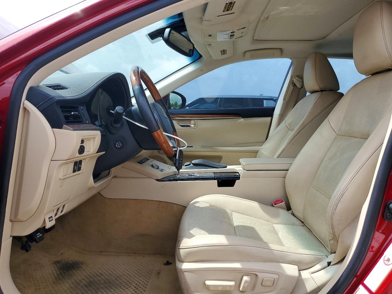 2014 Lexus Es 300h Красный vin: JTHBW1GG5E2044067