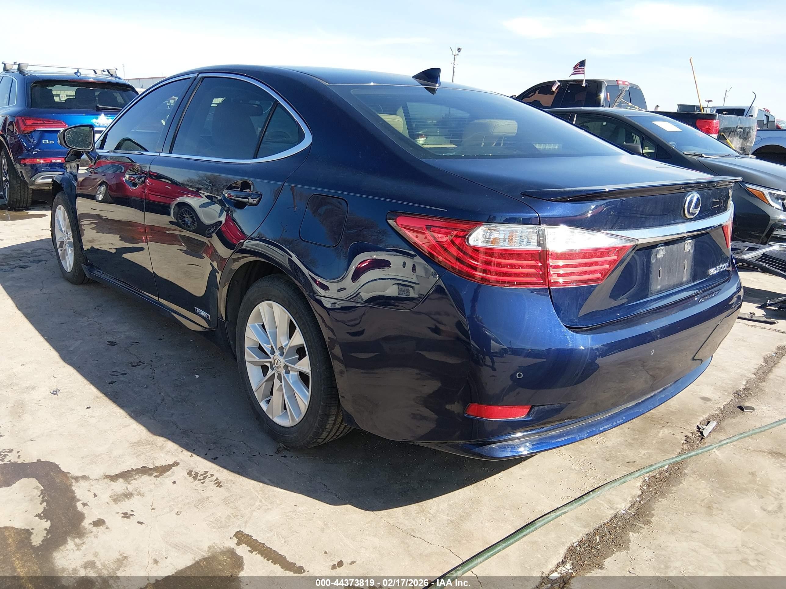2015 Lexus Es 300h   Dark Blue vin: JTHBW1GG5F2078575