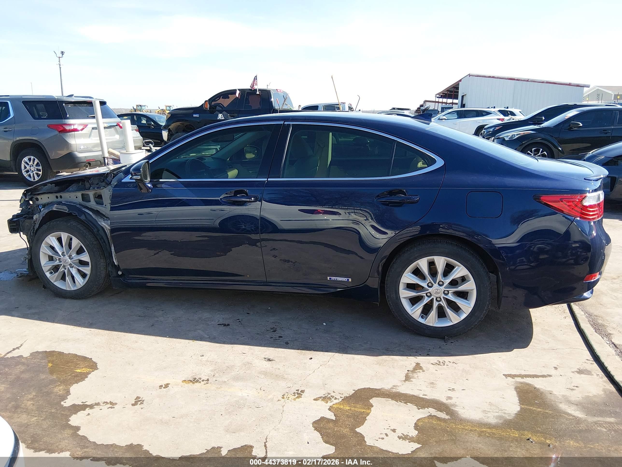 2015 Lexus Es 300h   Dark Blue vin: JTHBW1GG5F2078575