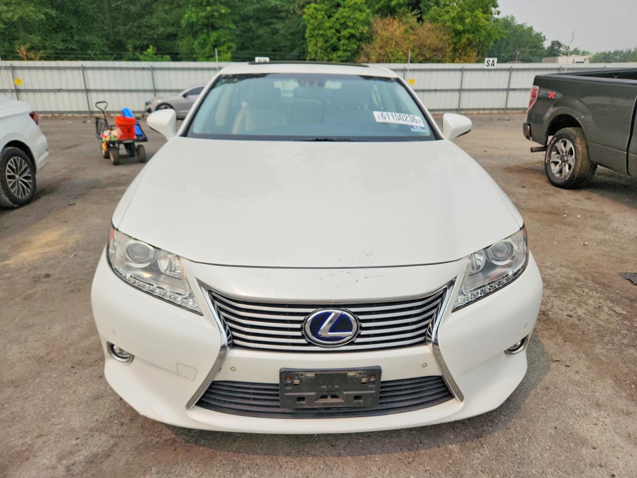 2015 Lexus Es 300h White vin: JTHBW1GG5F2080763