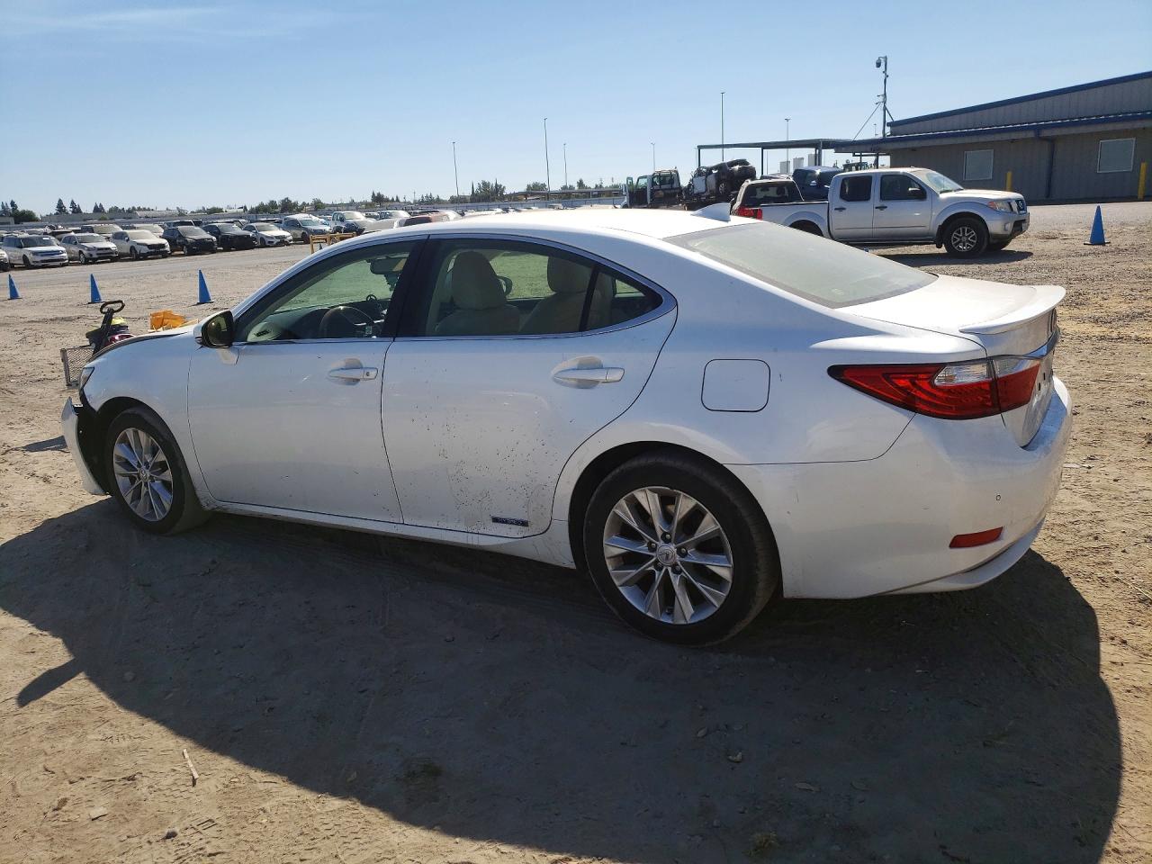2015 Lexus Es 300h White vin: JTHBW1GG5F2084764