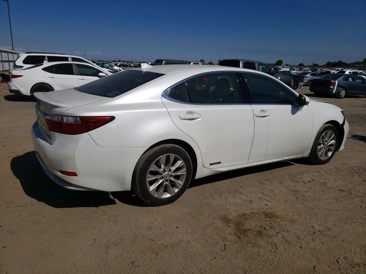 2015 Lexus Es 300h White vin: JTHBW1GG5F2084764