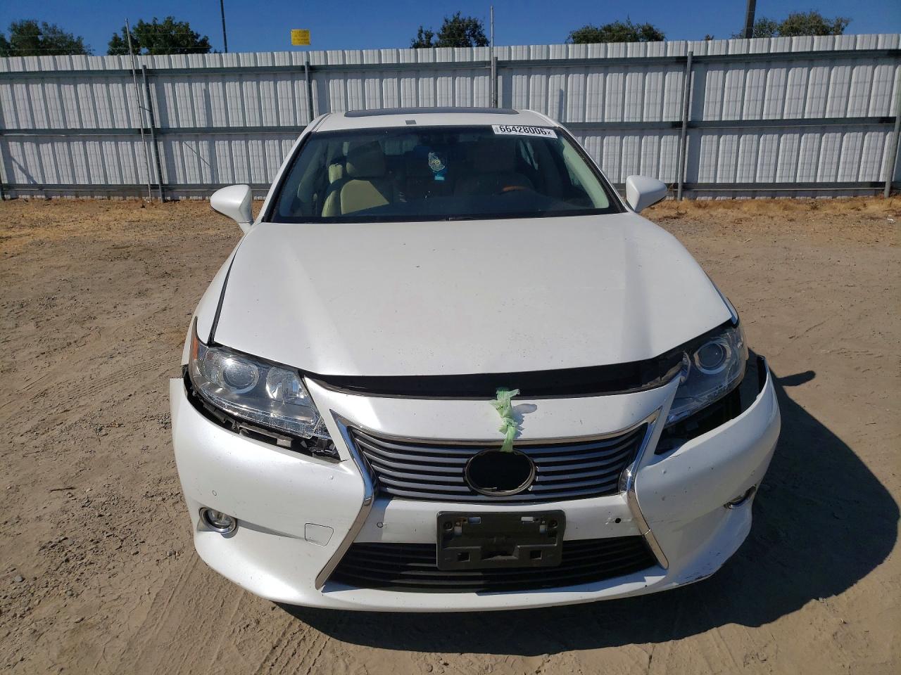 2015 Lexus Es 300h White vin: JTHBW1GG5F2084764