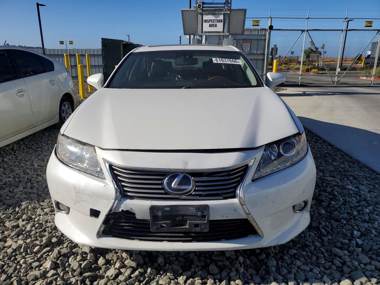 2015 Lexus Es 300h White vin: JTHBW1GG5F2095974