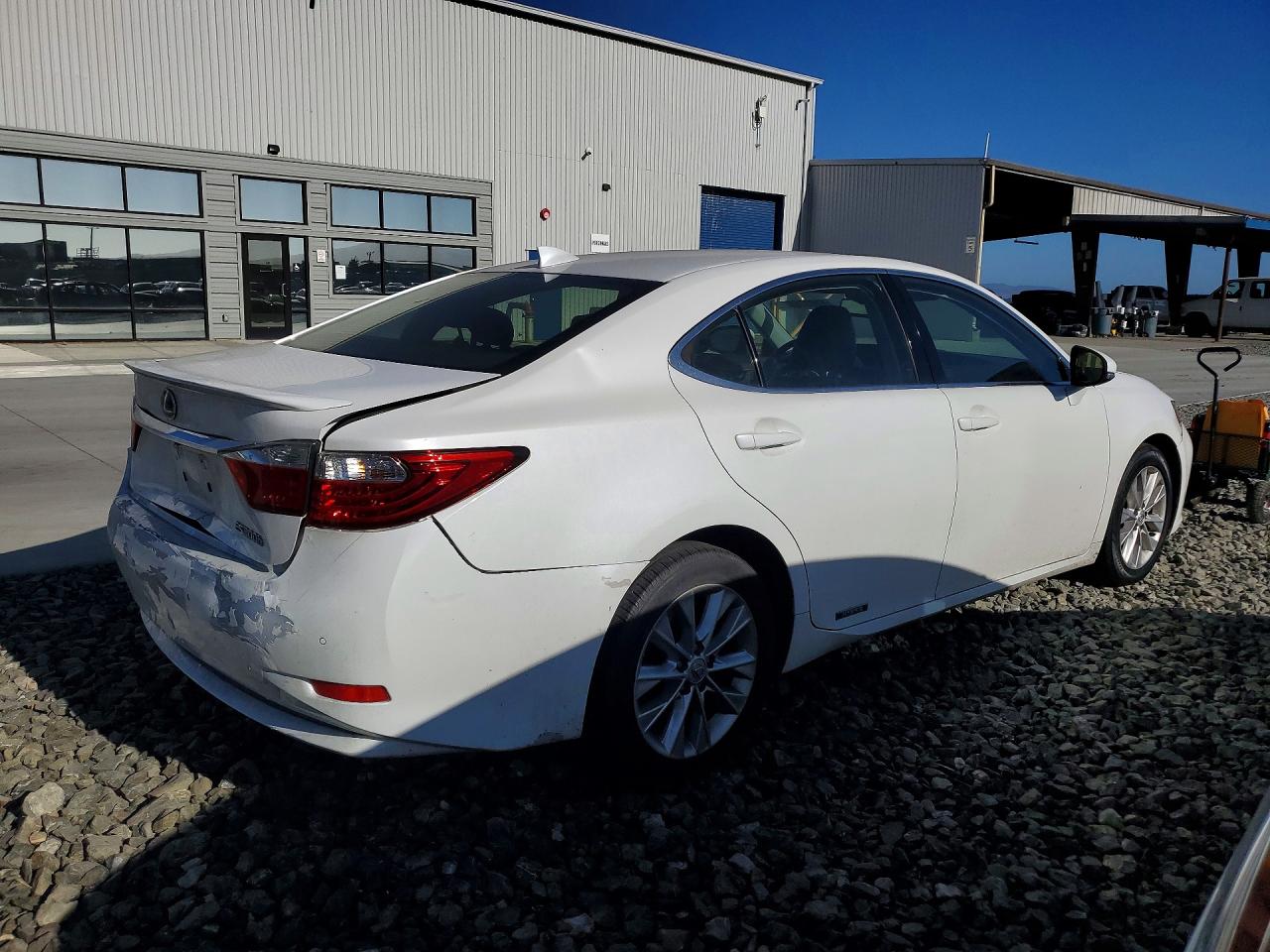 2015 Lexus Es 300h White vin: JTHBW1GG5F2095974