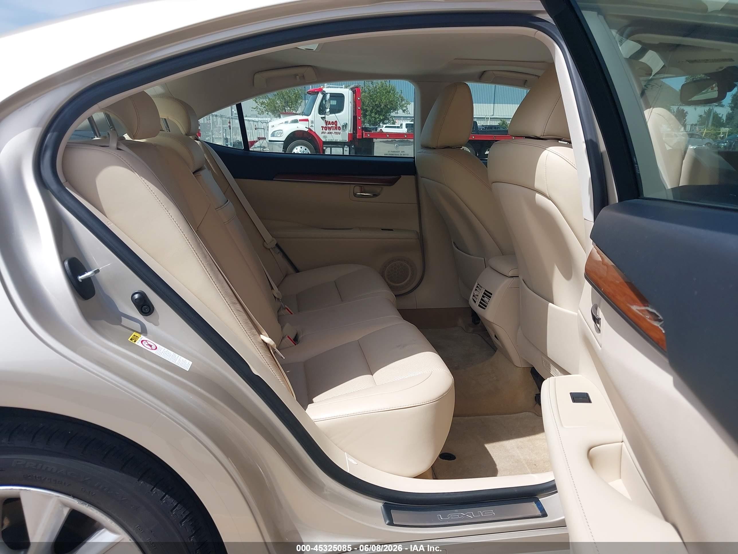 2013 Lexus Es 300h   Gold vin: JTHBW1GG6D2004112