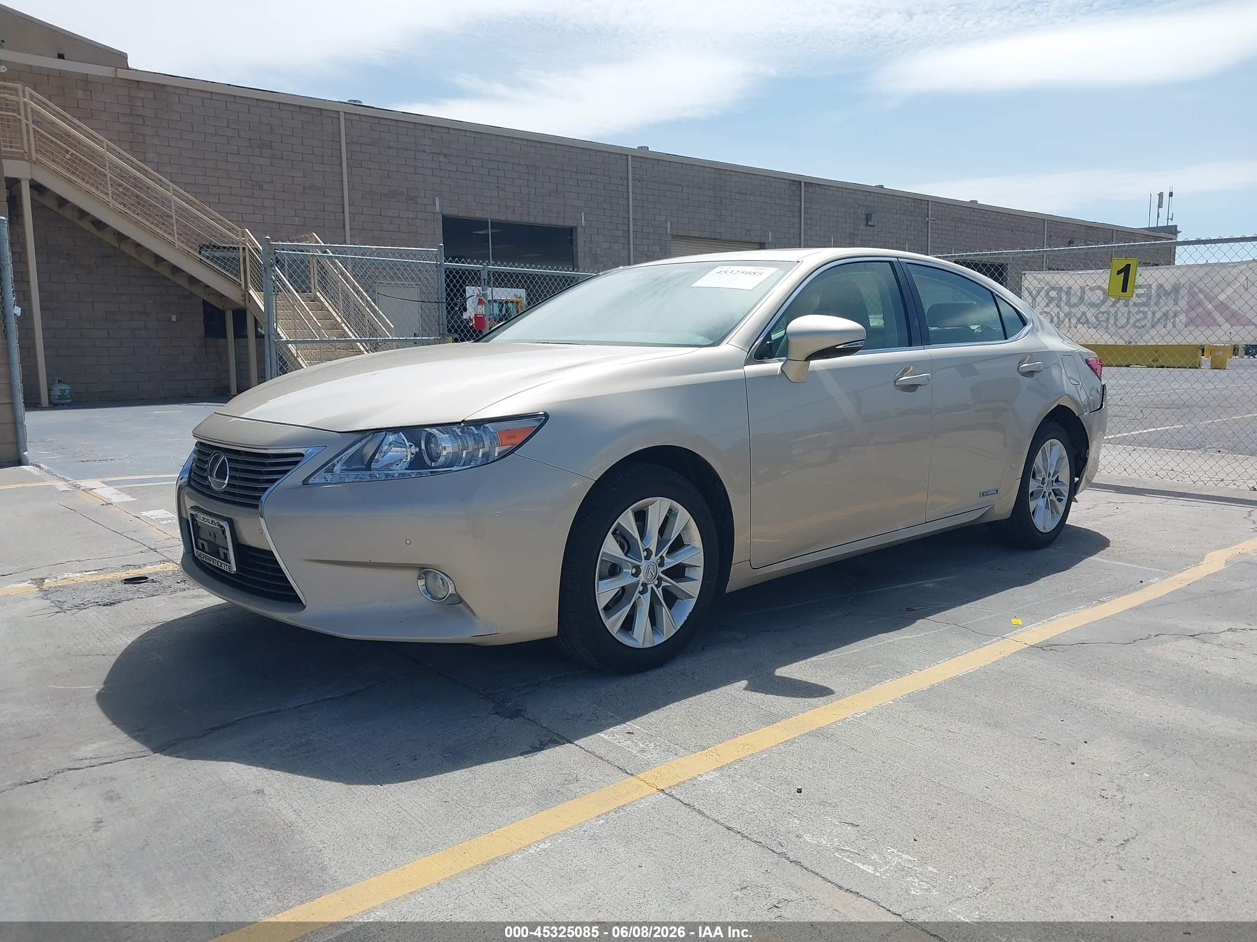 2013 Lexus Es 300h   Gold vin: JTHBW1GG6D2004112