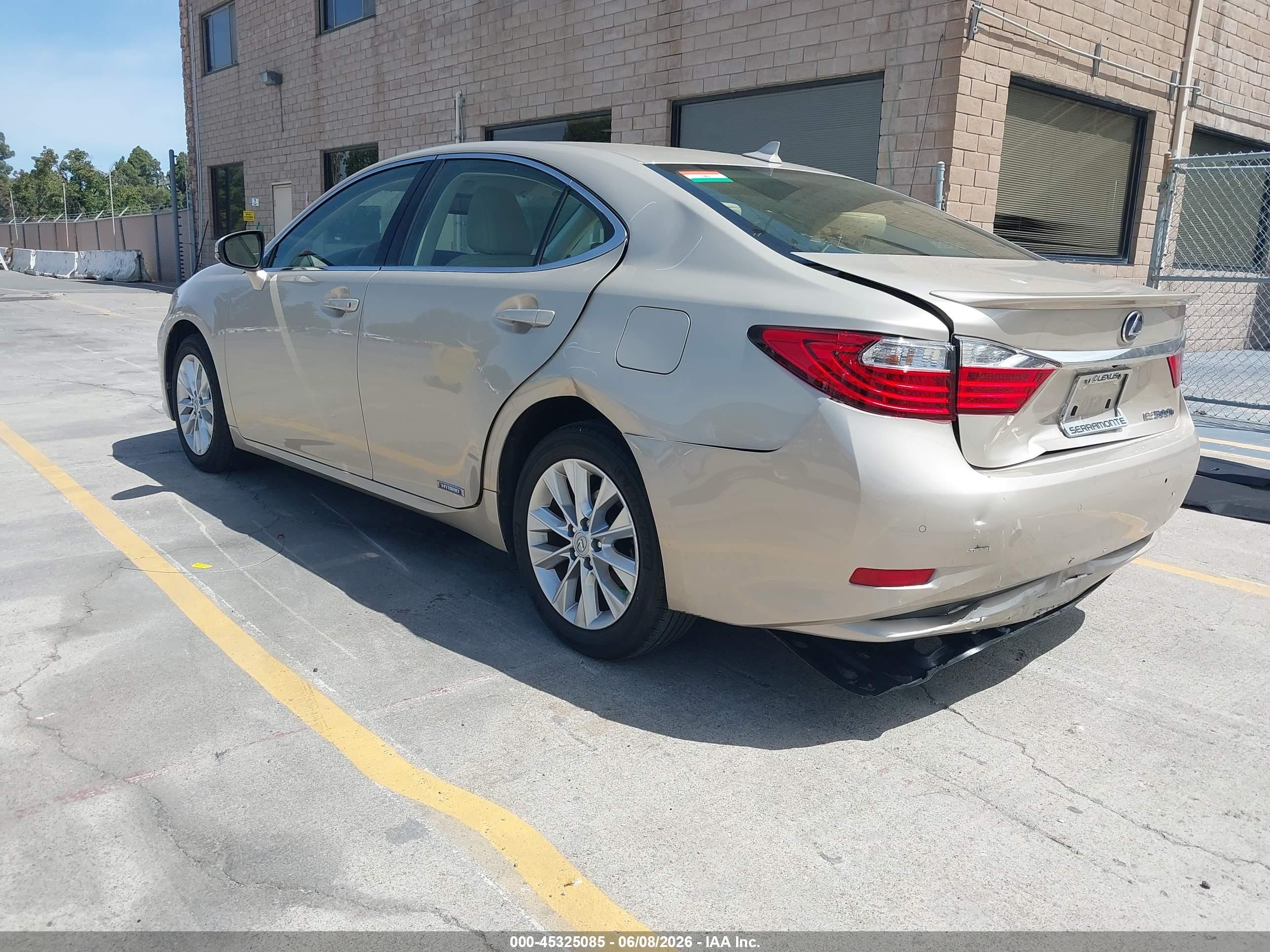 2013 Lexus Es 300h   Gold vin: JTHBW1GG6D2004112