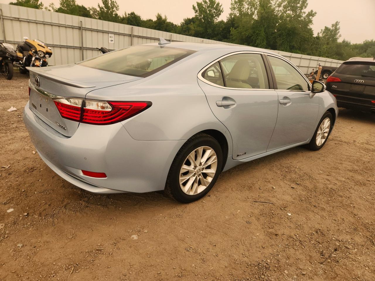 2013 Lexus Es 300h Blue vin: JTHBW1GG6D2029737