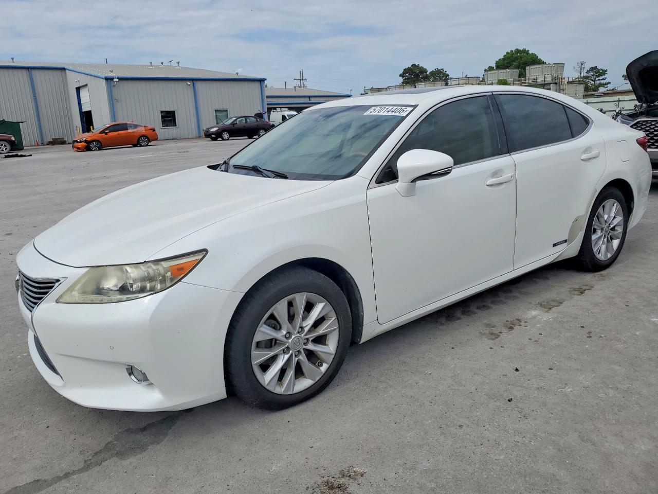2013 Lexus Es 300h White vin: JTHBW1GG6D2030631