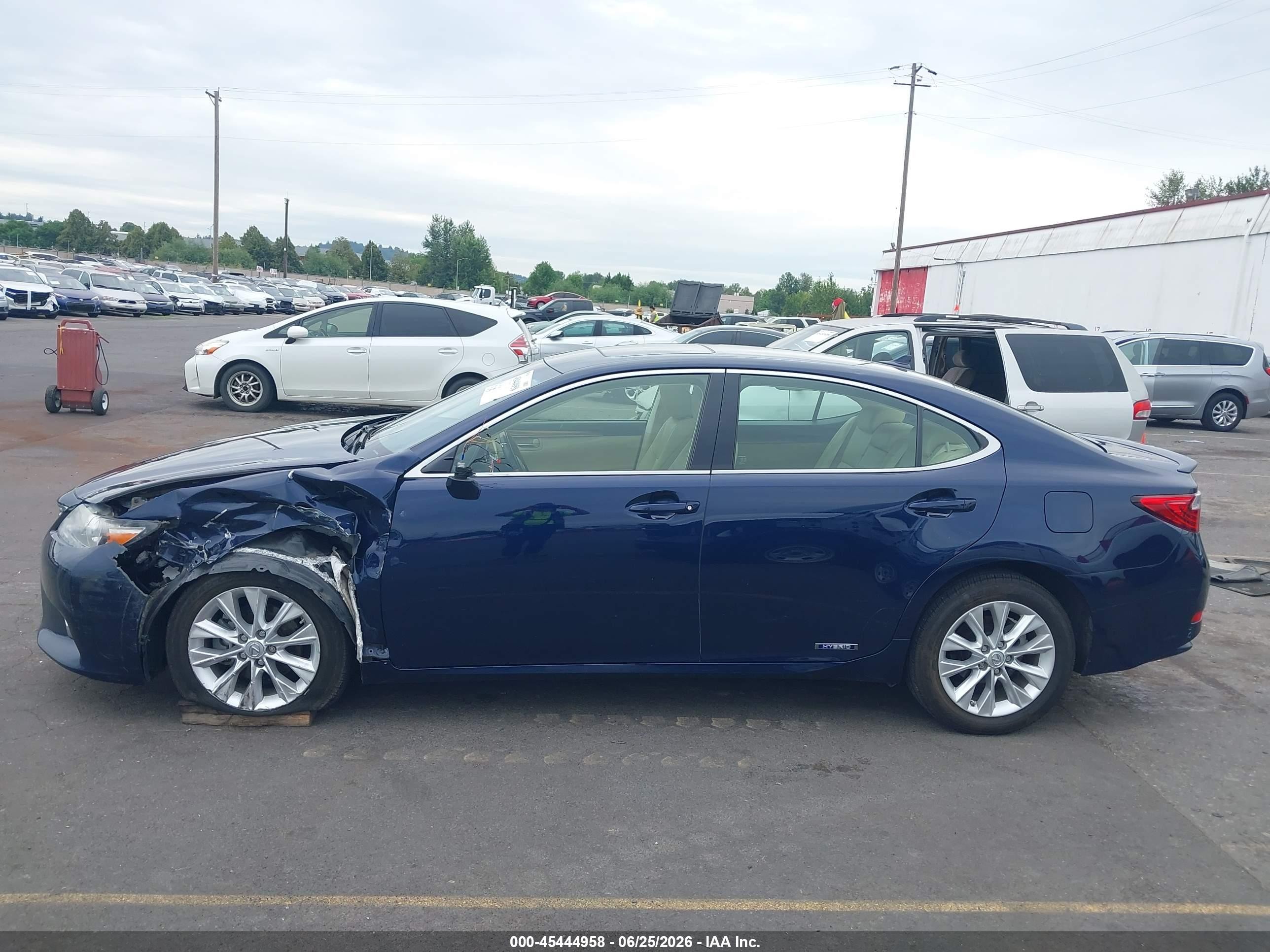 2013 Lexus Es 300h   Blue vin: JTHBW1GG6D2032881
