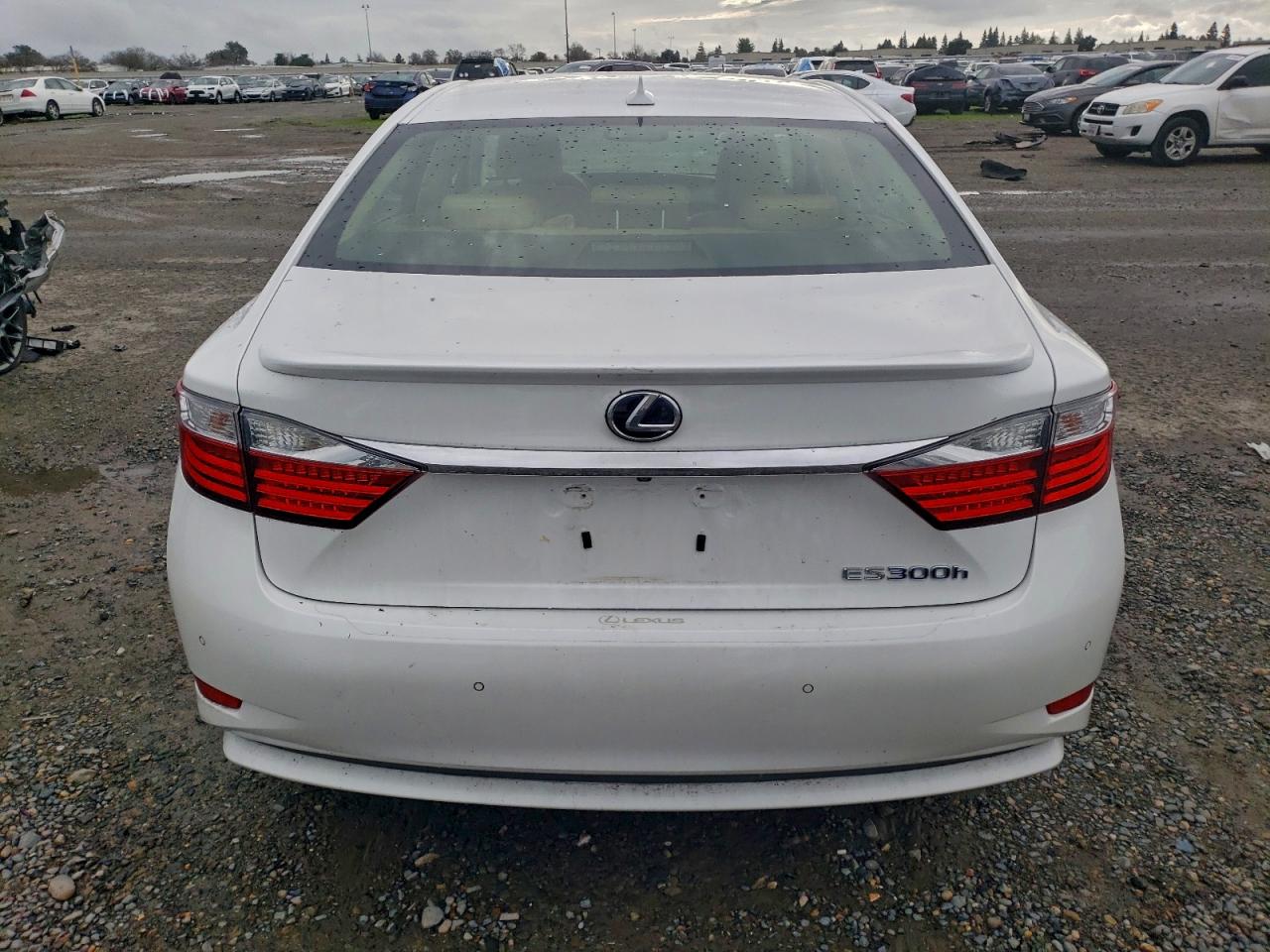 2014 Lexus Es 300h Белый vin: JTHBW1GG6E2053666