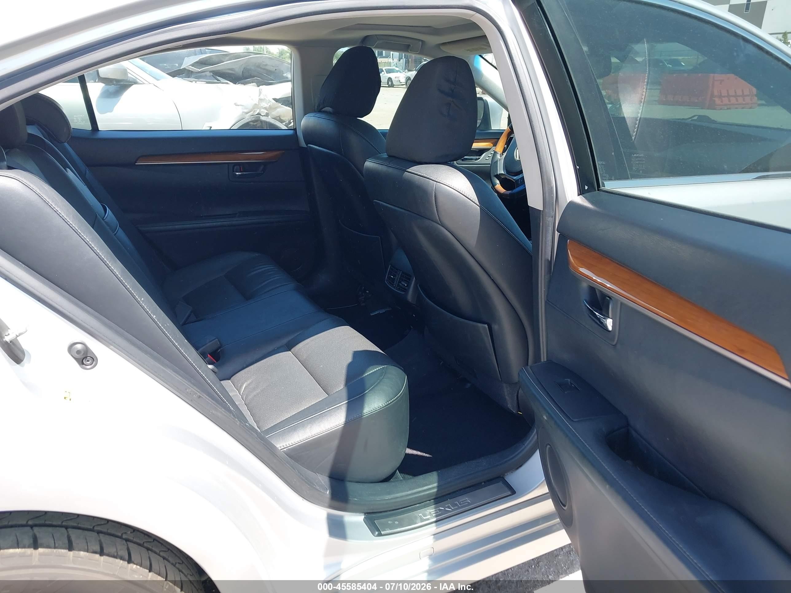 2014 Lexus Es 300h   Silver vin: JTHBW1GG6E2053702