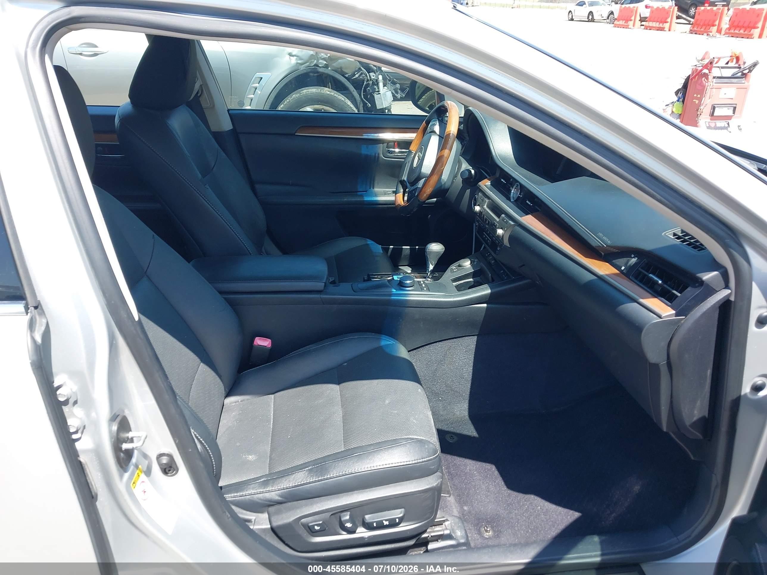 2014 Lexus Es 300h   Silver vin: JTHBW1GG6E2053702