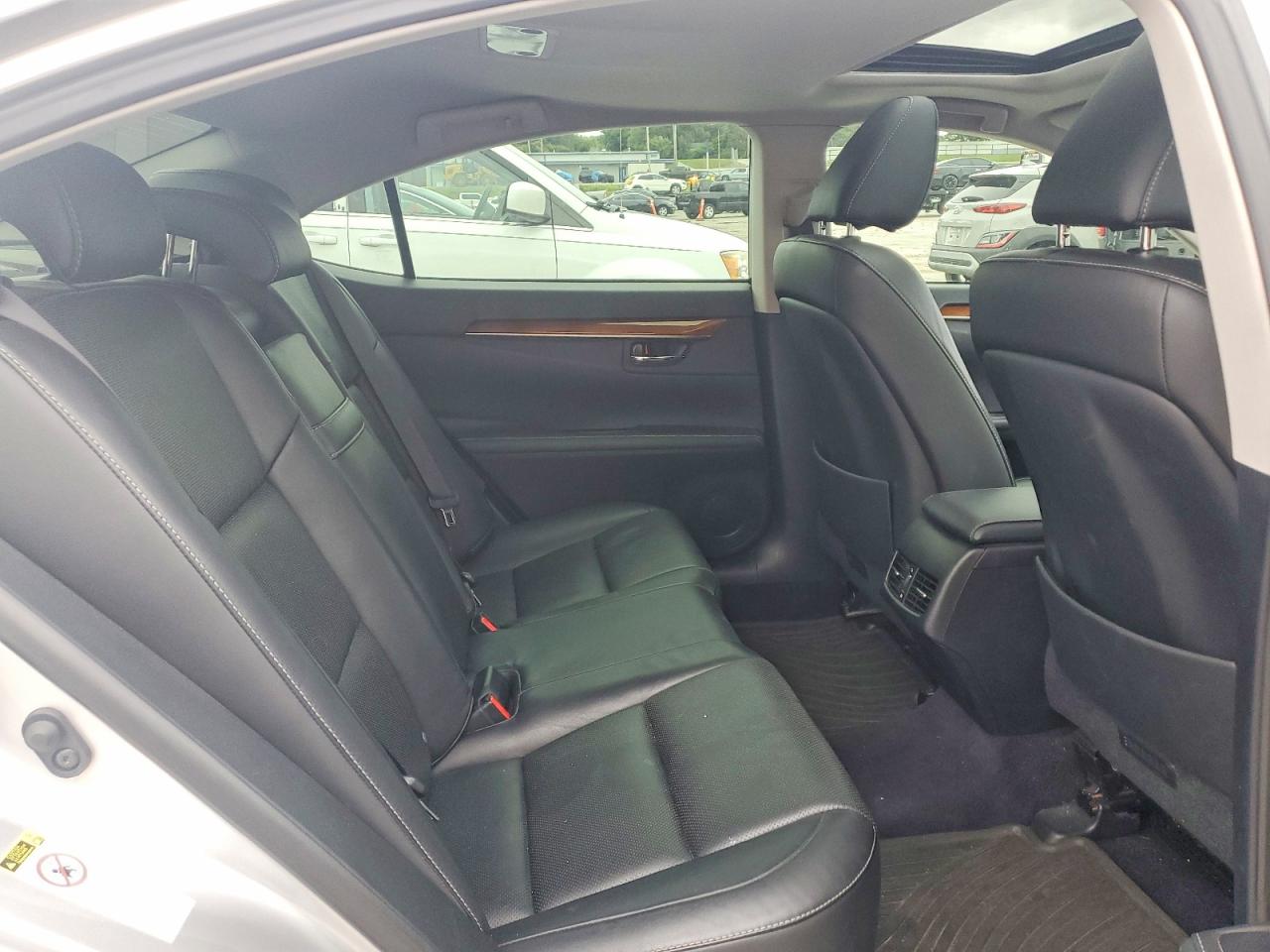 2014 Lexus Es 300h Silver vin: JTHBW1GG6E2057166