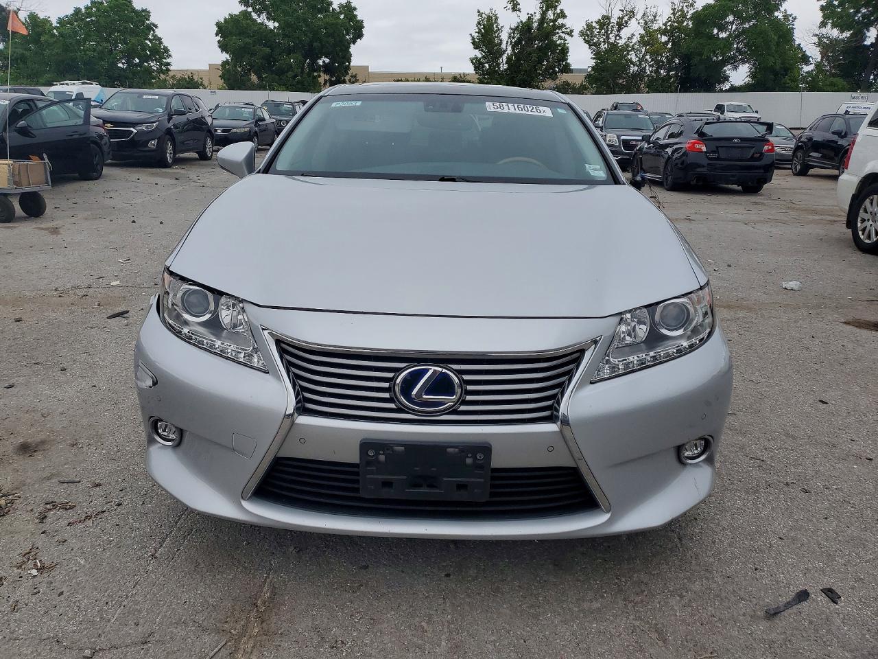2014 Lexus Es 300h Silver vin: JTHBW1GG6E2057166